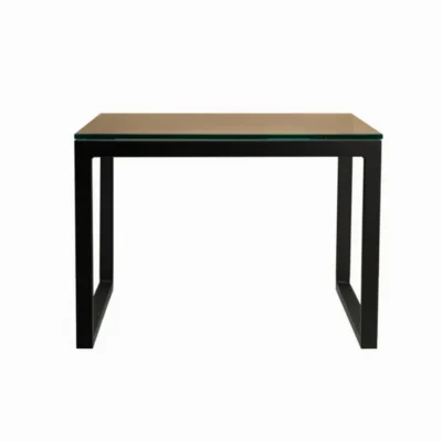 میز کنار مبلی تمام شیشه، پایه فلزی مشکی مات، شیشه بی رنگ